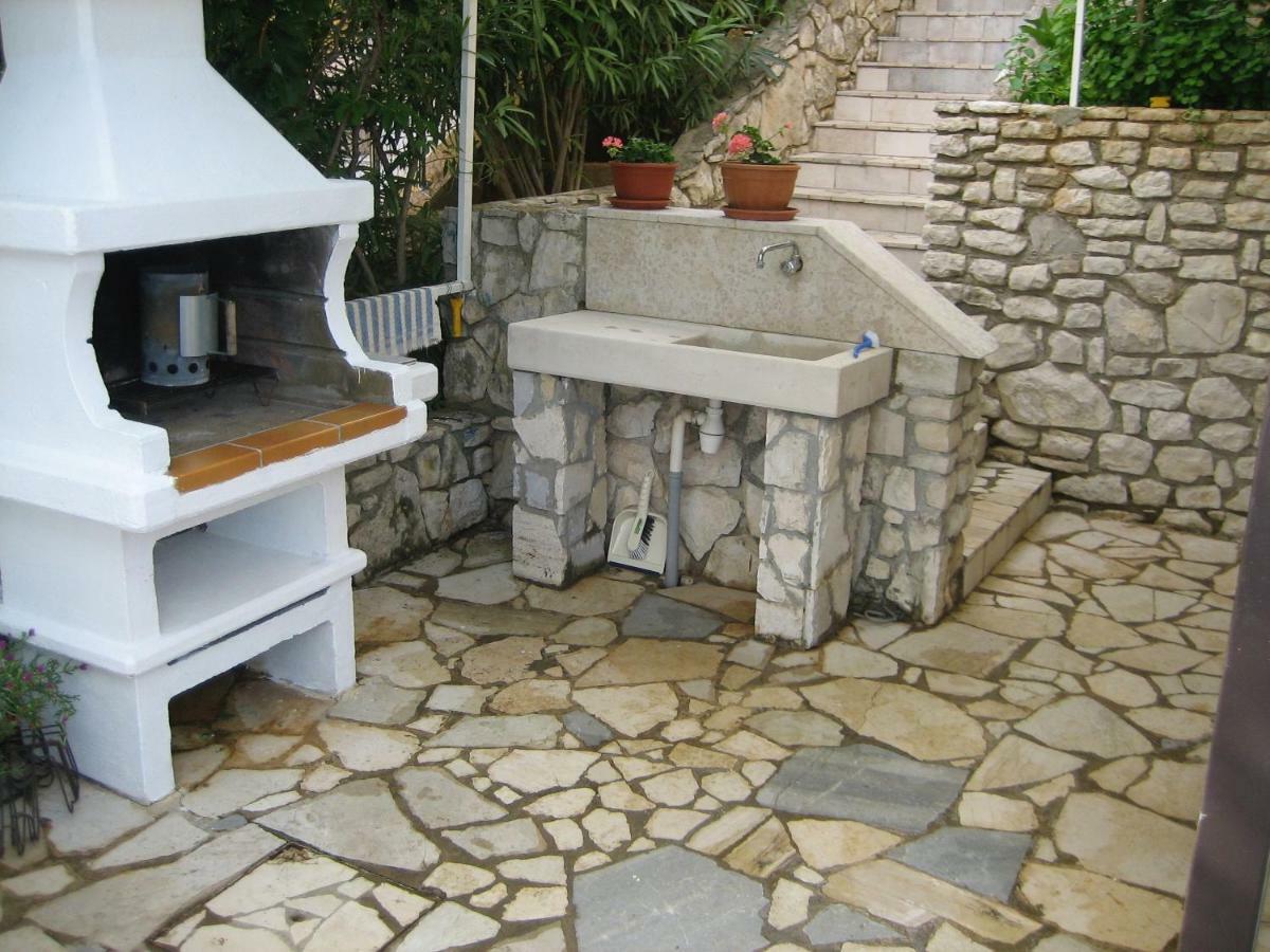 Luxury 1 Bedroom Apartment In Rabac Eksteriør billede