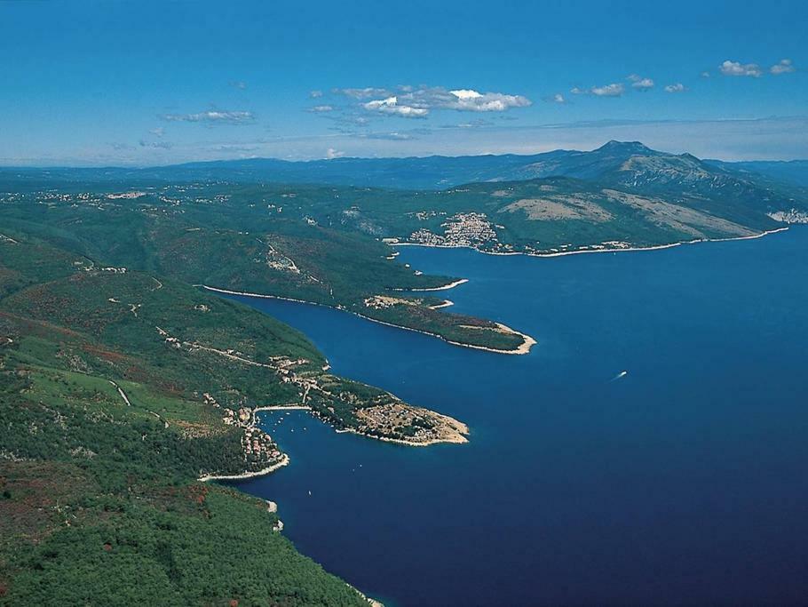 Luxury 1 Bedroom Apartment In Rabac Eksteriør billede