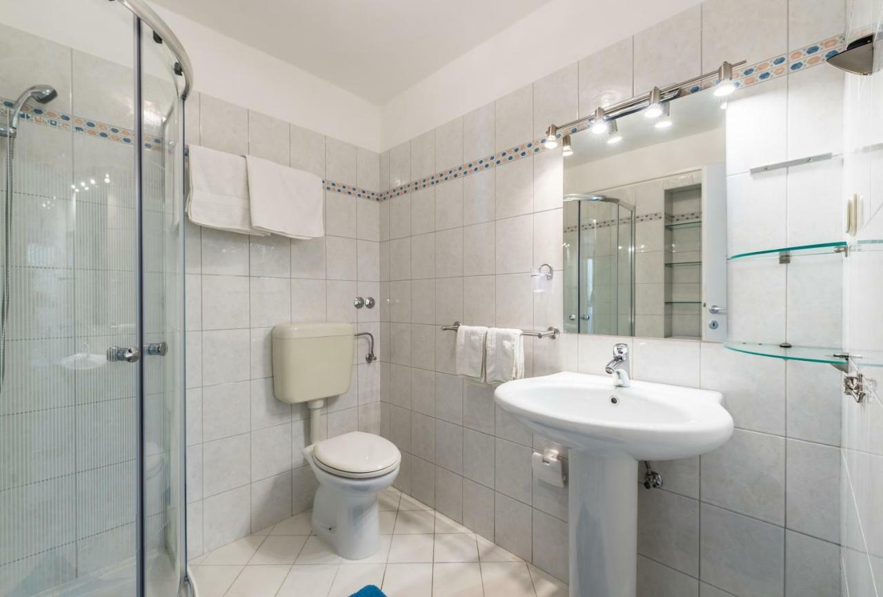 Luxury 1 Bedroom Apartment In Rabac Eksteriør billede