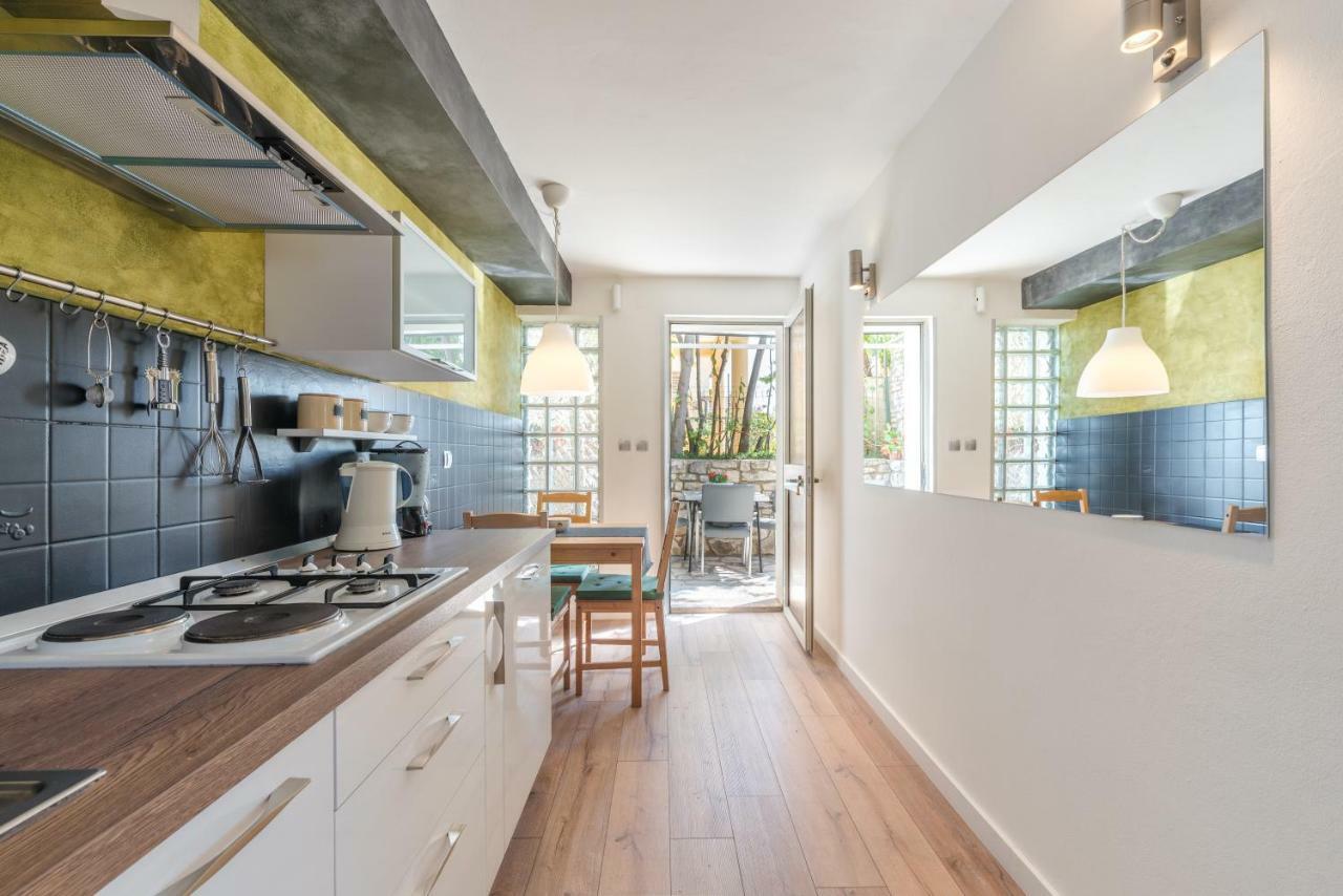 Luxury 1 Bedroom Apartment In Rabac Eksteriør billede